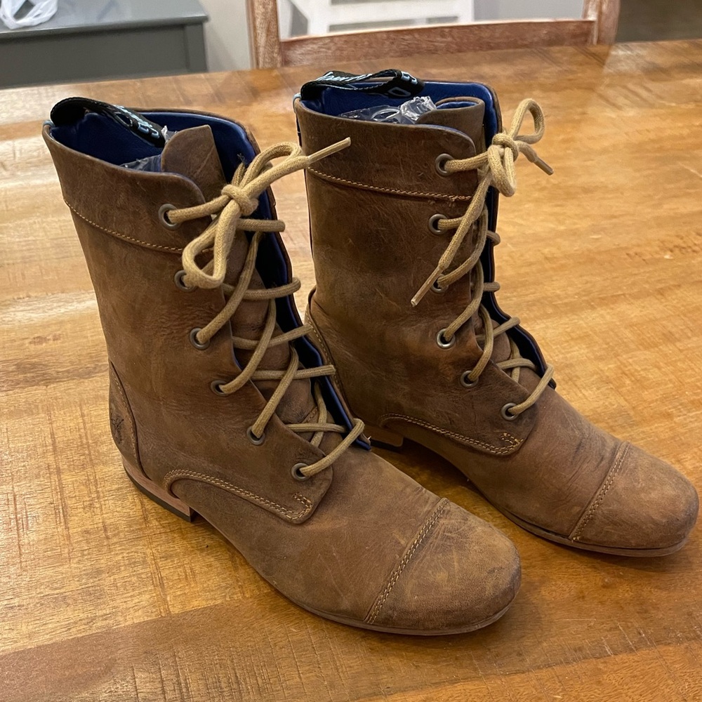 John Fluevog Boots Women‘s size 6 Radio BBC DDFT